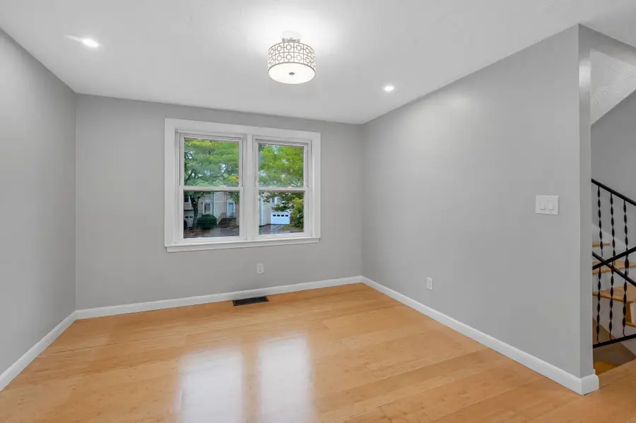 1541 Middlesex St #28, Lowell, MA 01851 - #3
