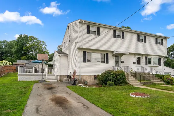 17 Louis Ln #17, Randolph, MA 02368