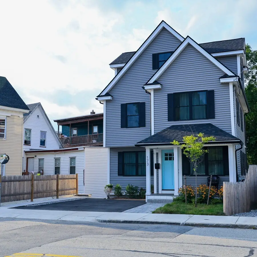 173 Westford St, Lowell, MA 01851 - #3