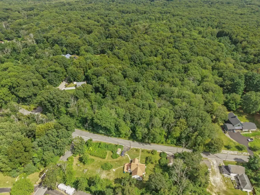 522 Chestnut Hill, Millville, MA 01529 - #3