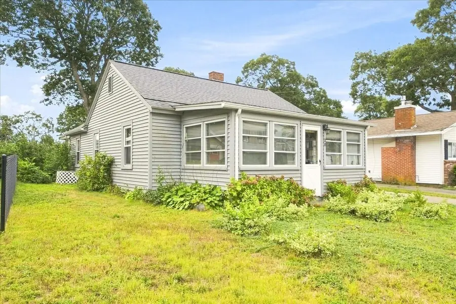 30 Bay Street, Wareham, MA 02532 - #3