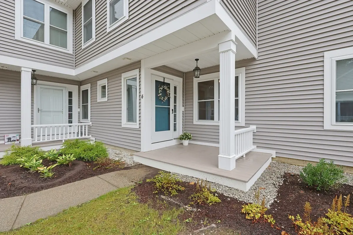4 Oak Ct #4, Rockland, MA 02370 - #1