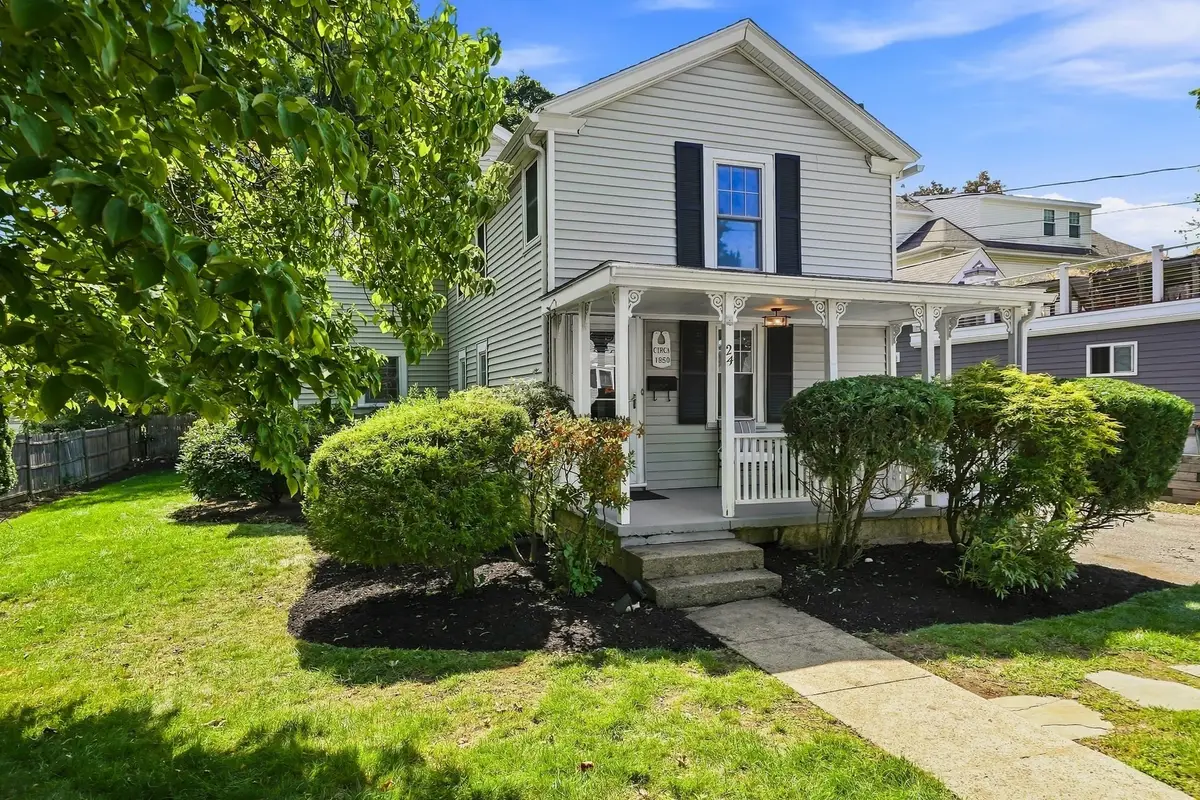24 Richardson St, Winchester, MA 01890 - #1