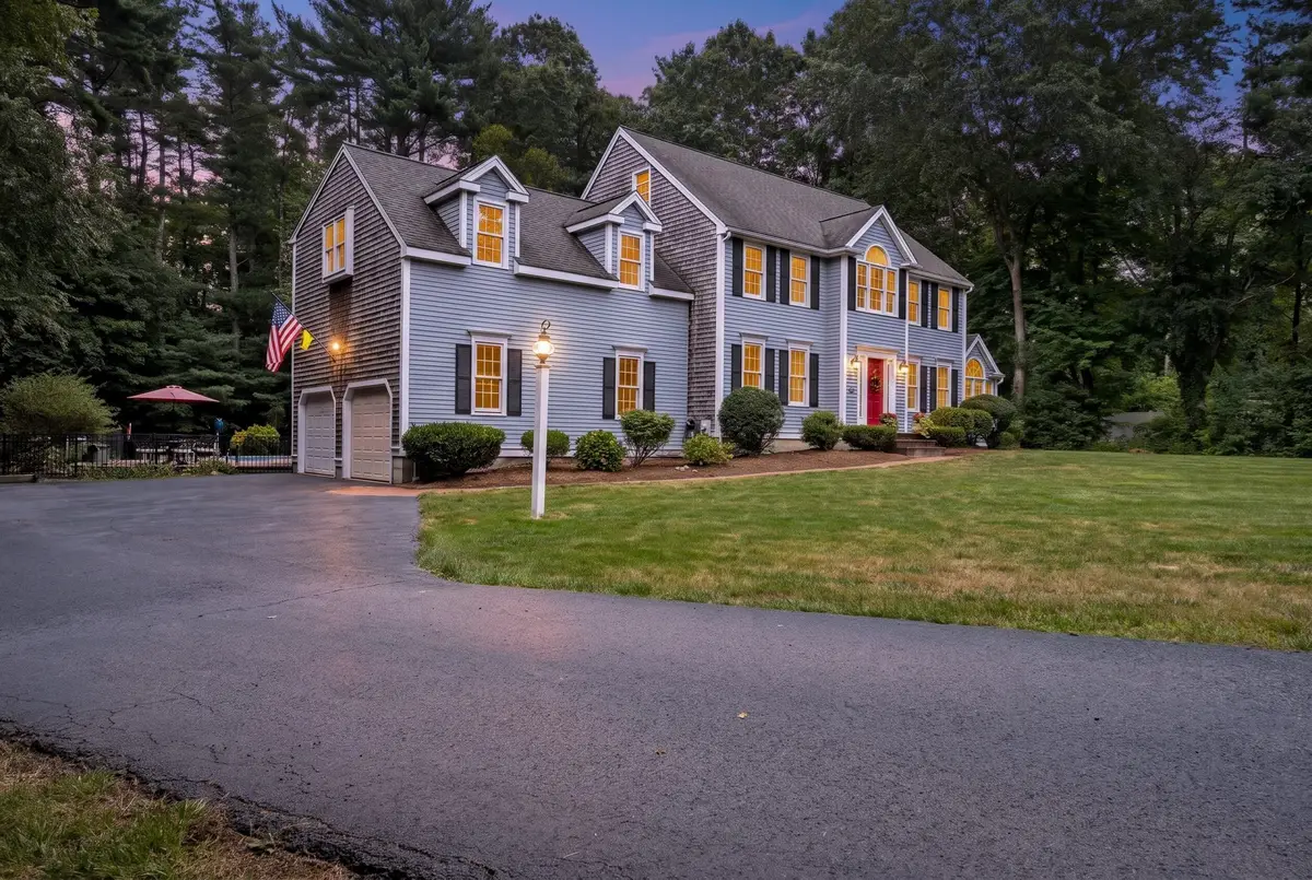 37 Herring Brook Ln, Pembroke, MA 02359 - #1