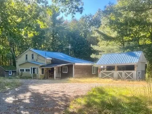 2 Woodland Ln, Spencer, MA 01562 - #1