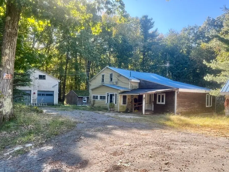 2 Woodland Ln, Spencer, MA 01562 - #2