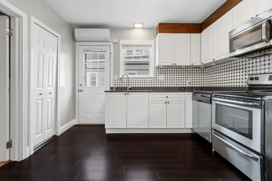171 Lake St, Waltham, MA 02451 - #3