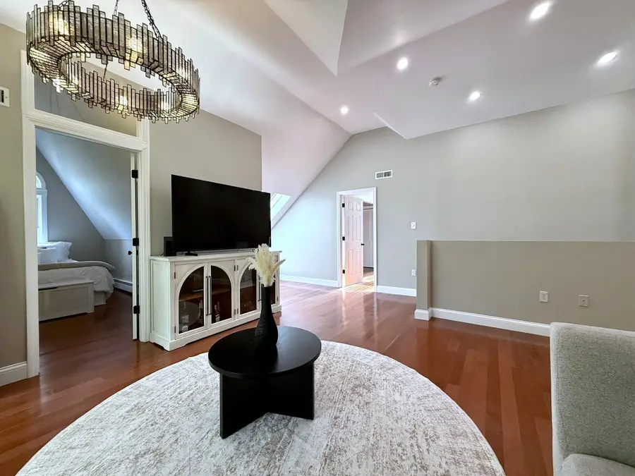 40 Chestnut St #3, Andover, MA 01810 - #3