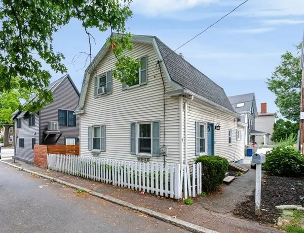 1 Randall St, Salem, MA 01970