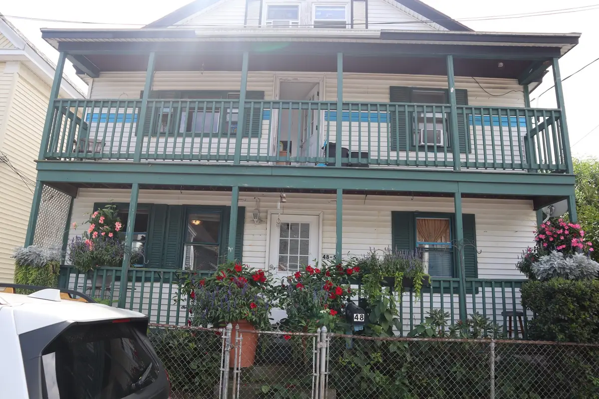 48 Blossom St, Lowell, MA 01852 - #1