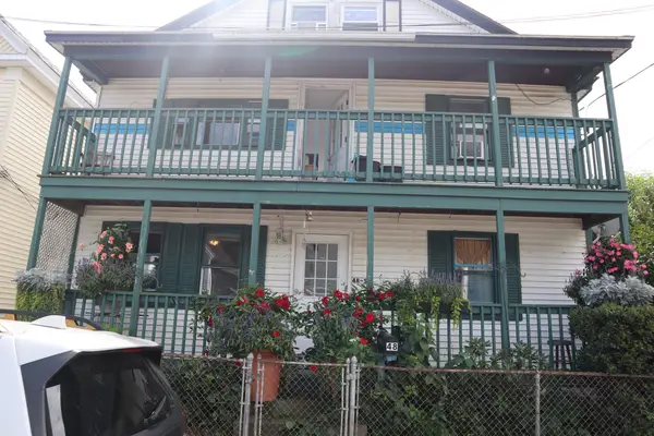 48 Blossom St, Lowell, MA 01852