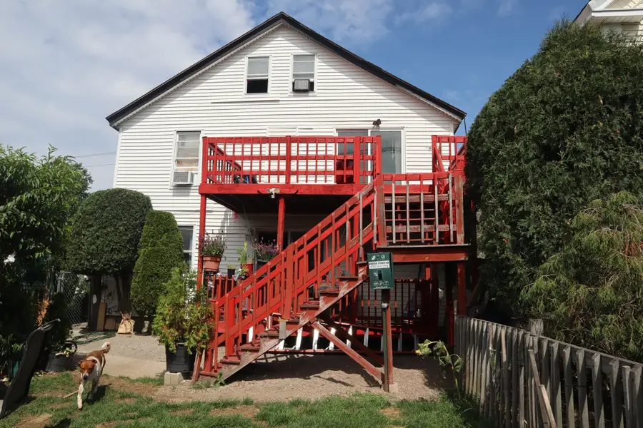 48 Blossom St, Lowell, MA 01852 - #3