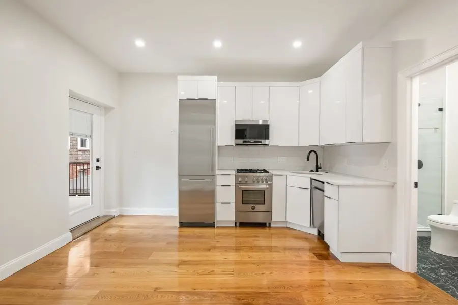 166-168 Salem Street #7, Boston, MA 02113 - #3