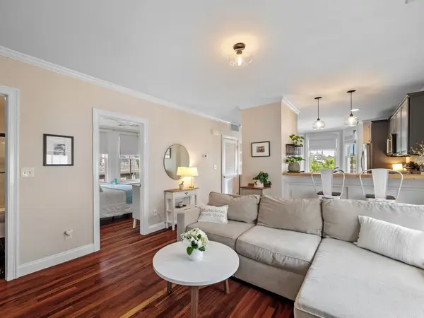 26 Village St #2, Marblehead, MA 01945