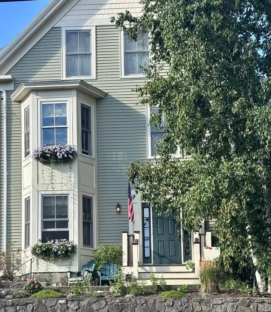 26 Village St #2, Marblehead, MA 01945 - #3