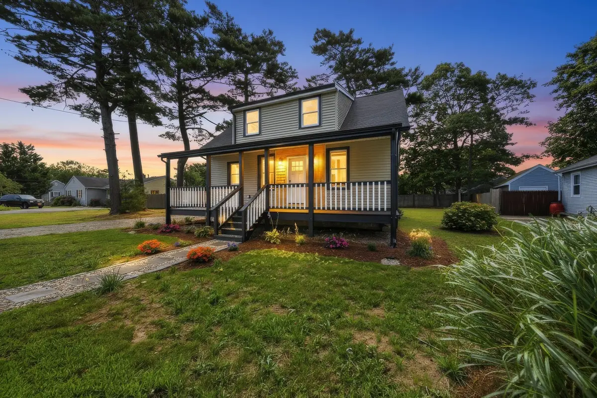 31 Chippewa Dr, Wareham, MA 02532 - #1