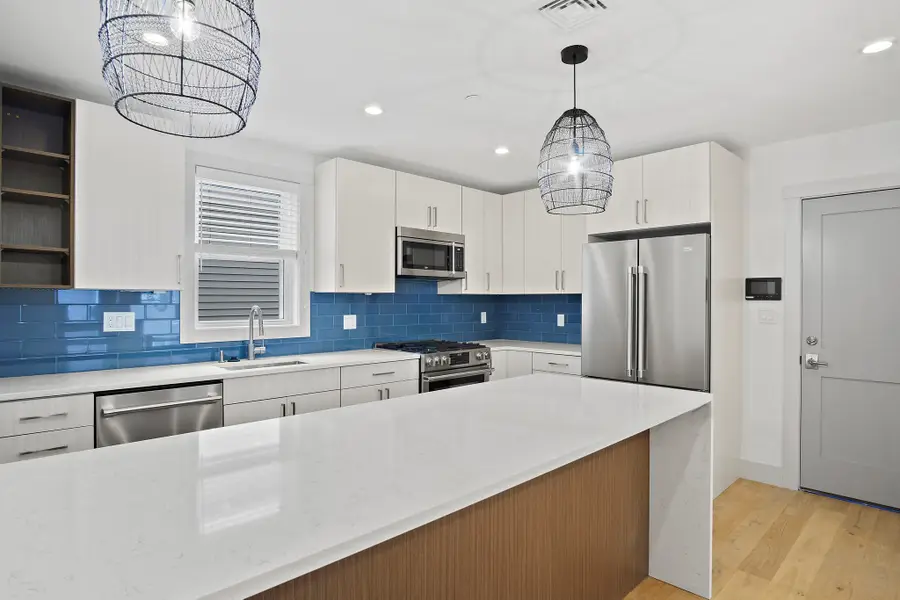 26 Crescent Ave #1, Boston, MA 02125 - #2