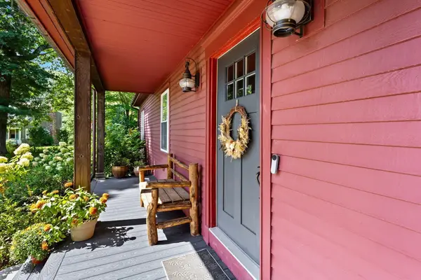 3 Faria Farm Rd, Berkley, MA 02779