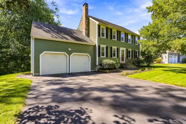 4 Florence Cir, Upton, MA 01568