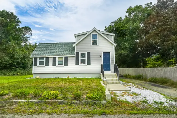 5 Baptiste Ave, Wareham, MA 02558