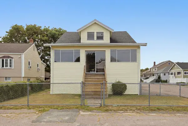 9 Stafford Rd, Hull, MA 02045