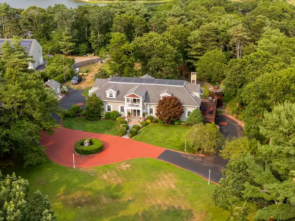 6 Kerna Dr, Bourne, MA 02532