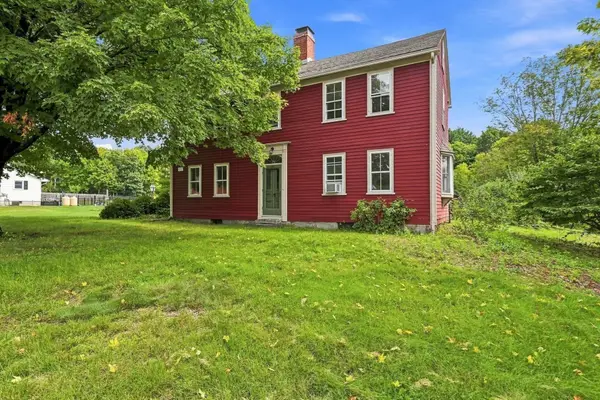 180 Glendale Rd, Hampden, MA 01036
