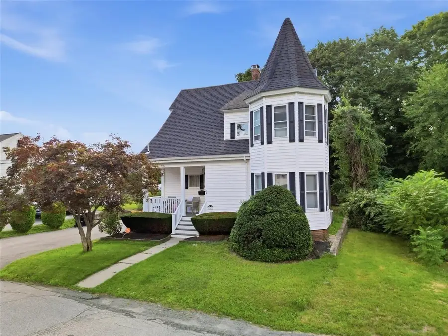 24 Poole St, Brockton, MA 02301 - #3