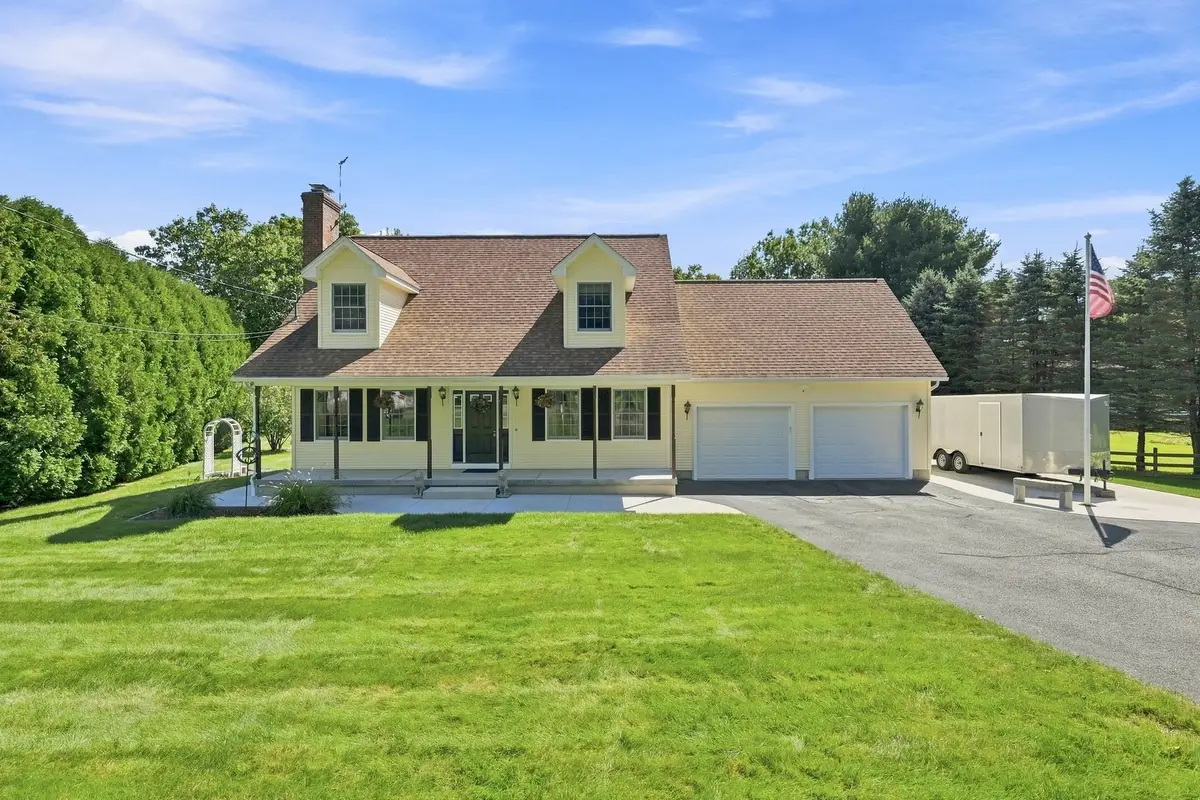 1604 Center St, Ludlow, MA 01056 - #1