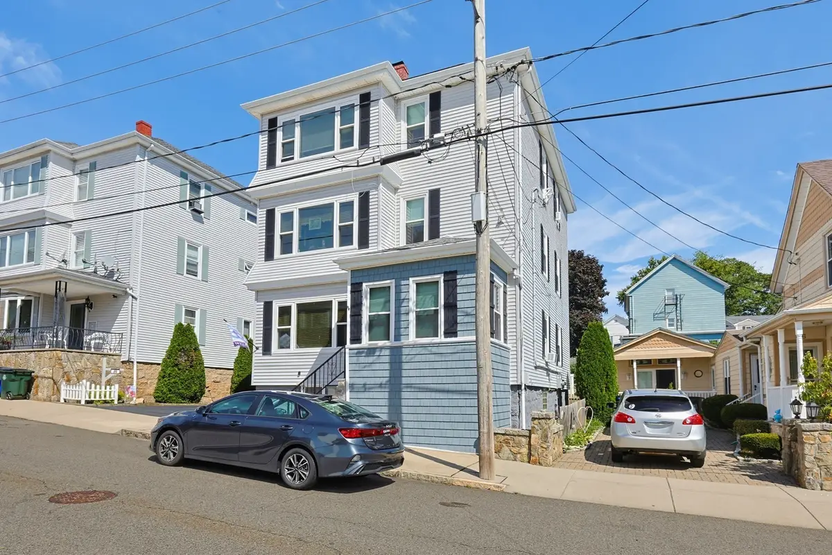 88 Arizona St, Fall River, MA 02723 - #1