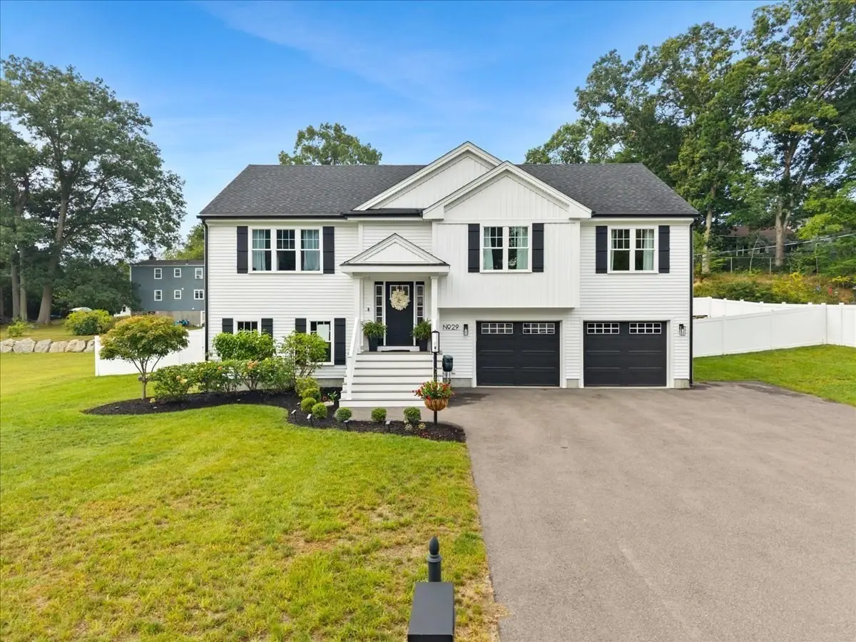 29 Phyllis Rd, Taunton, MA 02780 - #1