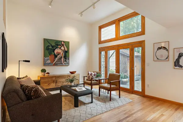38 Warwick St #38, Somerville, MA 02145