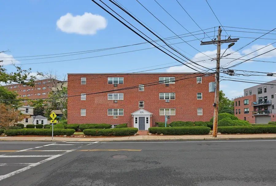 1185 Adams St #17, Boston, MA 02124 - #2