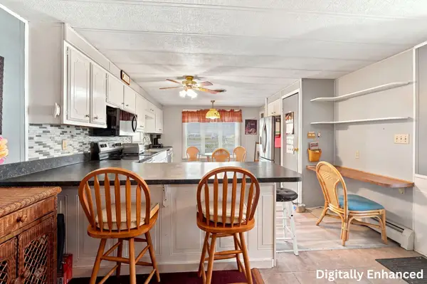 60 Longboat Dr, Wareham, MA 02576