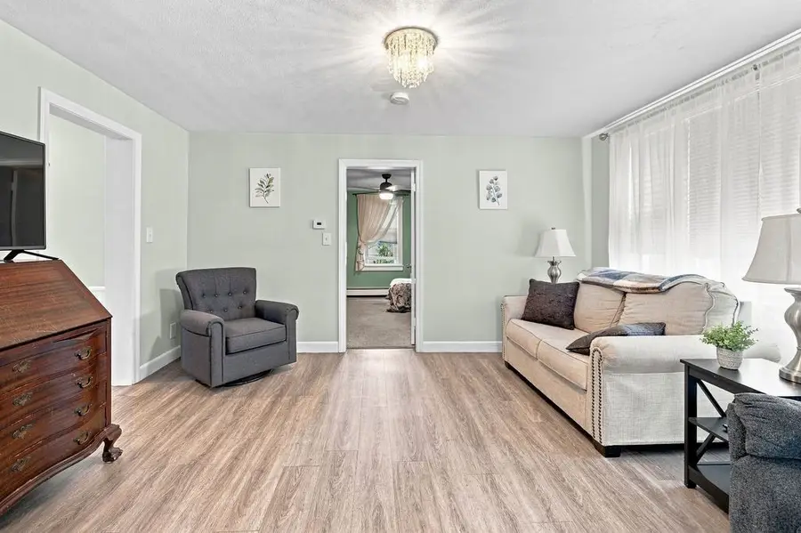 12 Waverly St, Taunton, MA 02780 - #3