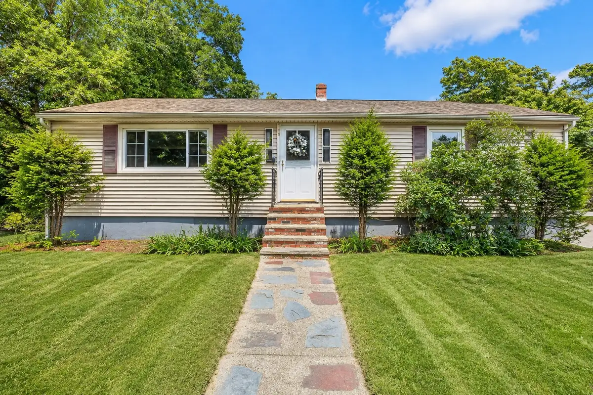 113 Halley Rd, Lowell, MA 01854 - #1