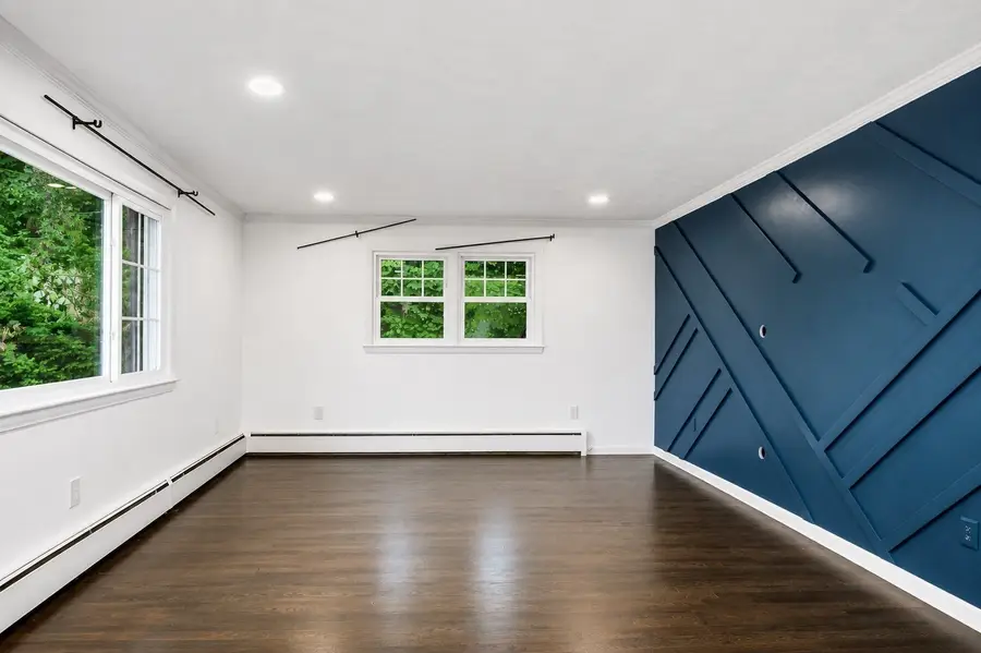 113 Halley Rd, Lowell, MA 01854 - #3