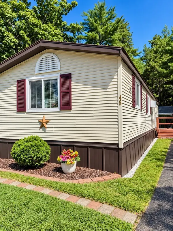 48 David Rd, Carver, MA 02330