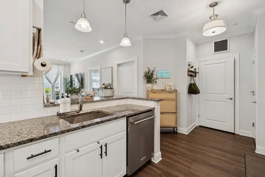 69 Foundry St #206, Wakefield, MA 01880 - #3