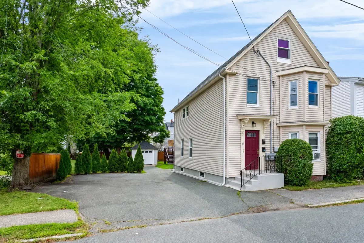 19 Charnock St #2, Beverly, MA 01915 - #1