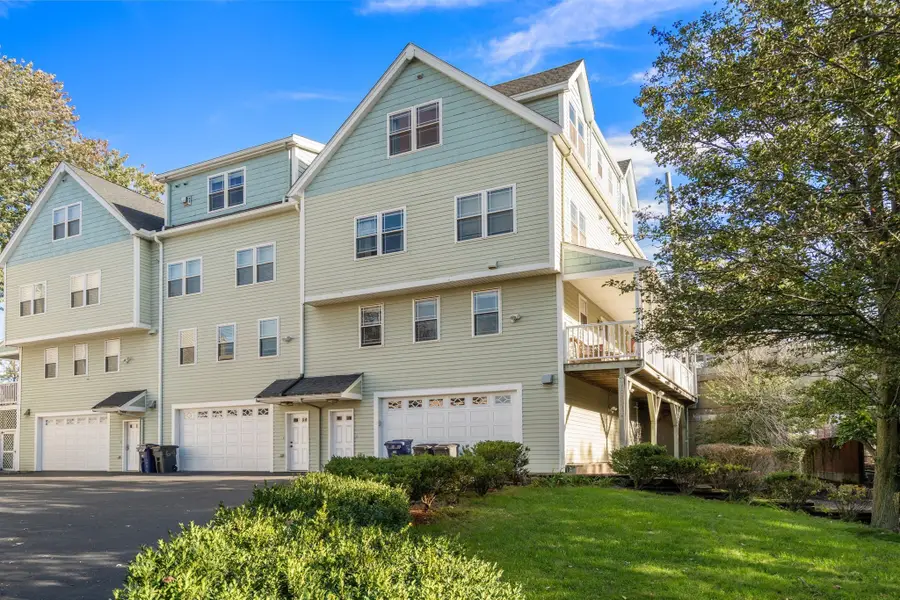 62 Redfield St #62, Boston, MA 02122 - #3