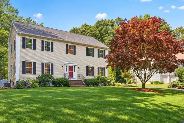 76 Mclean St, Wellesley, MA 02481