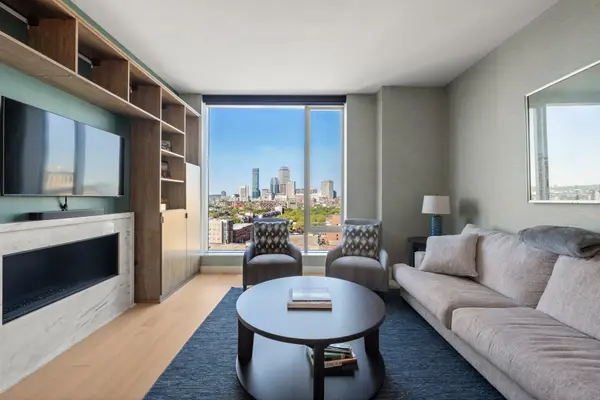 380 Harrison Ave #PH1H, Boston, MA 02118