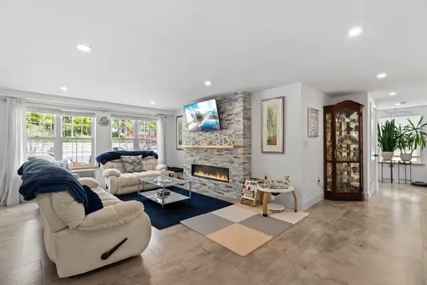2253 Washington #1, Canton, MA 02021