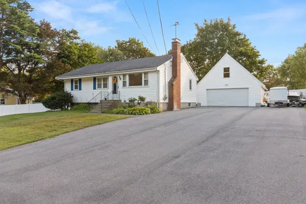 10 Clark Rd, Groveland, MA 01834