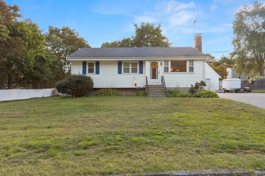 10 Clark Rd, Groveland, MA 01834 - #3