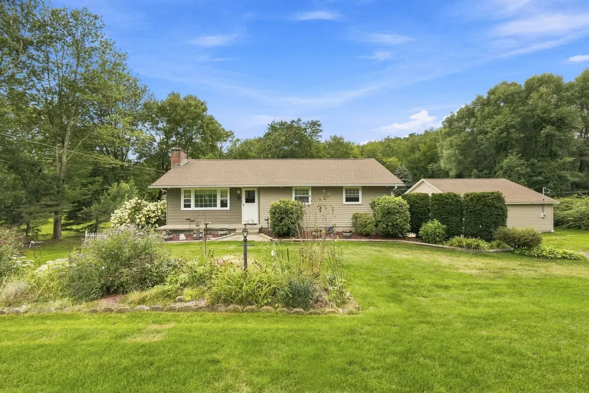 50 Taylor St, Granby, MA 01033 - #1