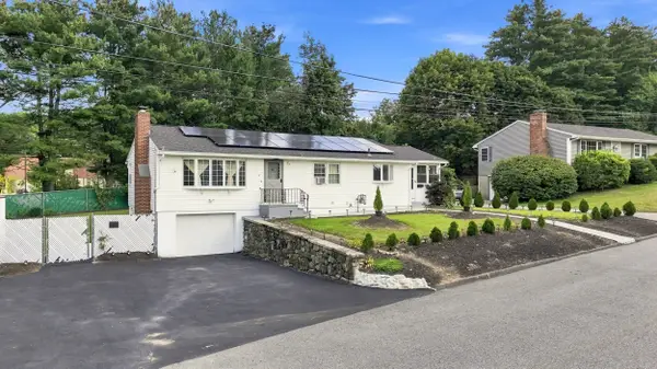 4 Monroe St, Lawrence, MA 01843