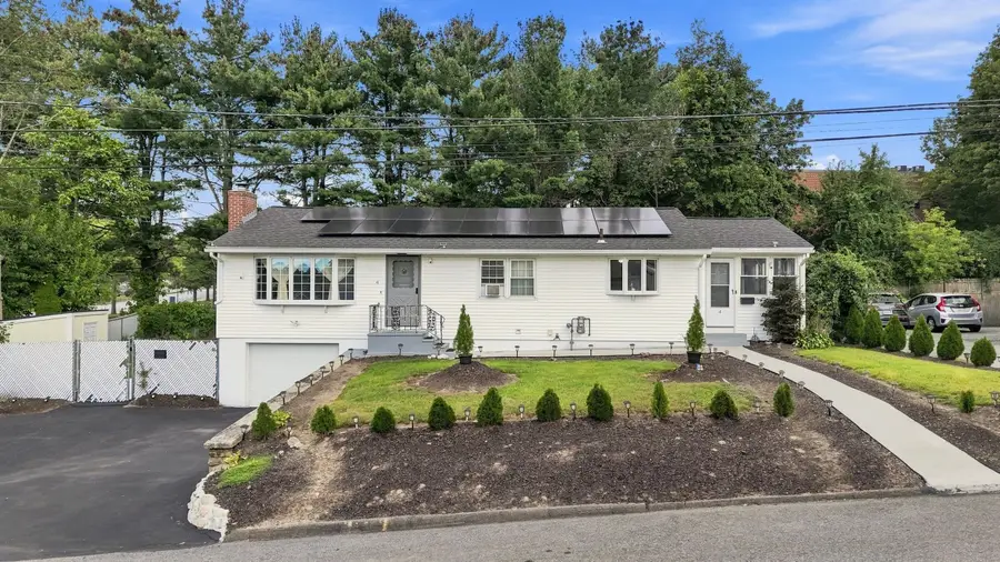 4 Monroe St, Lawrence, MA 01843 - #2