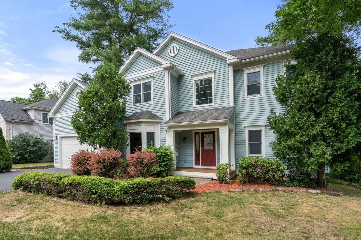 142 Hartman Rd, Newton, MA 02459 - #1